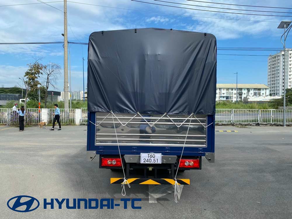 Xe tải IZ350 SL 3.5 tấn thùng mui bạt dài 6m2 Đô Thành